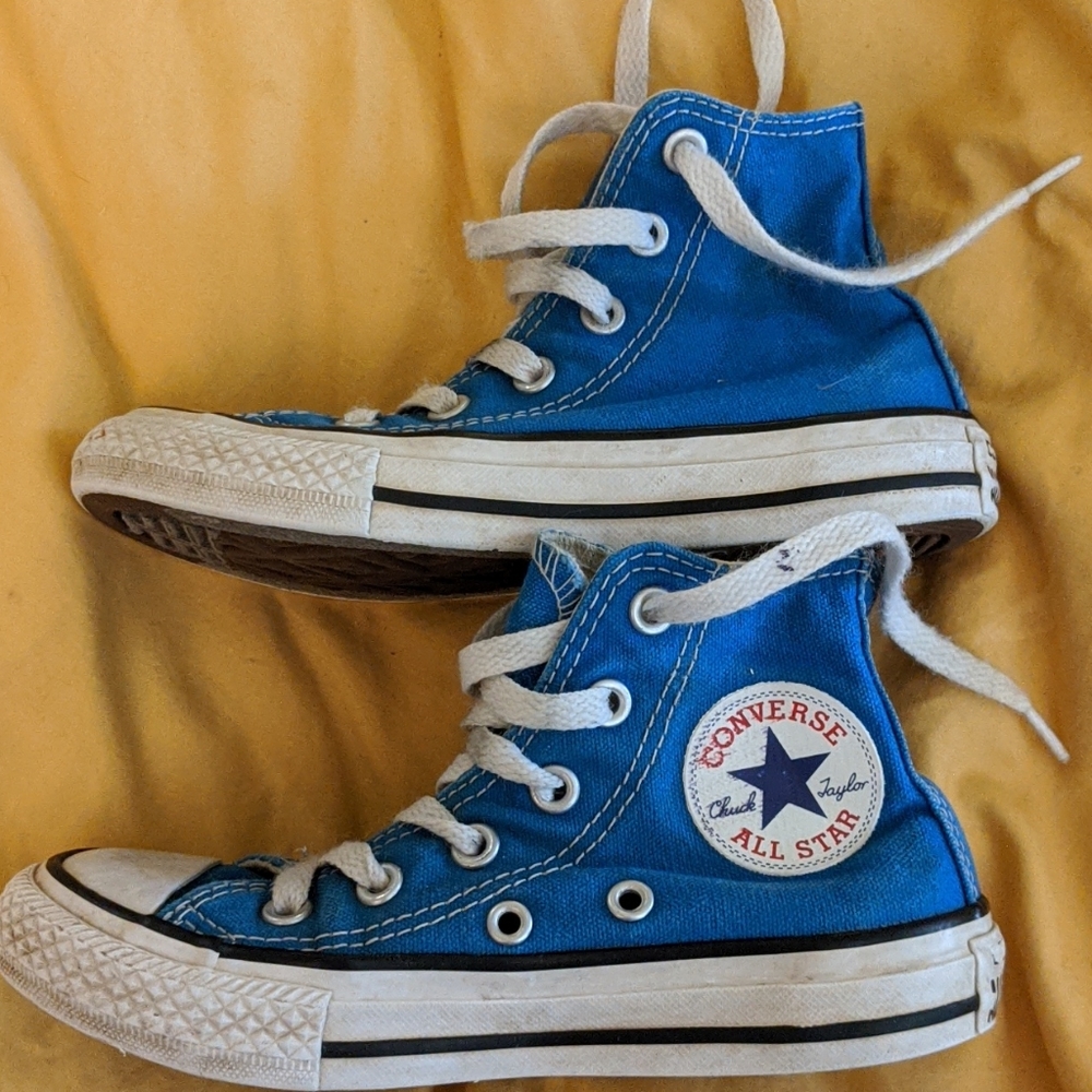 Blue Converse size 11